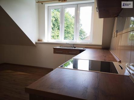 Pronájem bytu, 2+kk, 47 m²