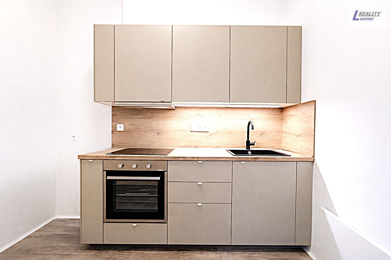 Pronájem bytu 1+1, cihla, 30 m2, zvýšené přízemí