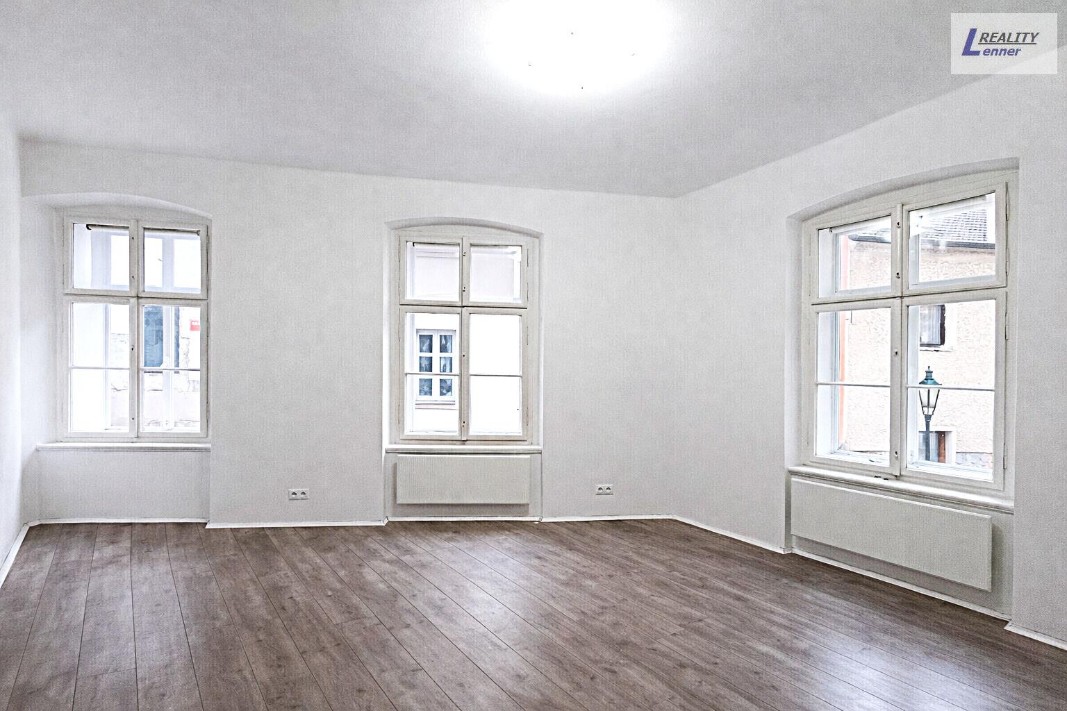 Pronájem bytu 1+1, cihla, 30 m2, zvýšené přízemí