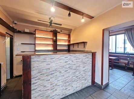 Pronájem - obchodní prostor