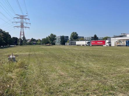 Prodej - pozemek pro komerční výstavbu, 8 990 m²