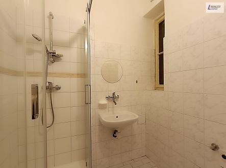 Pronájem bytu, 1+kk, 32 m²