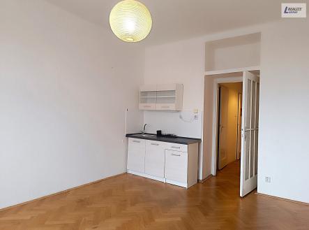 Pronájem bytu, 1+kk, 30 m²