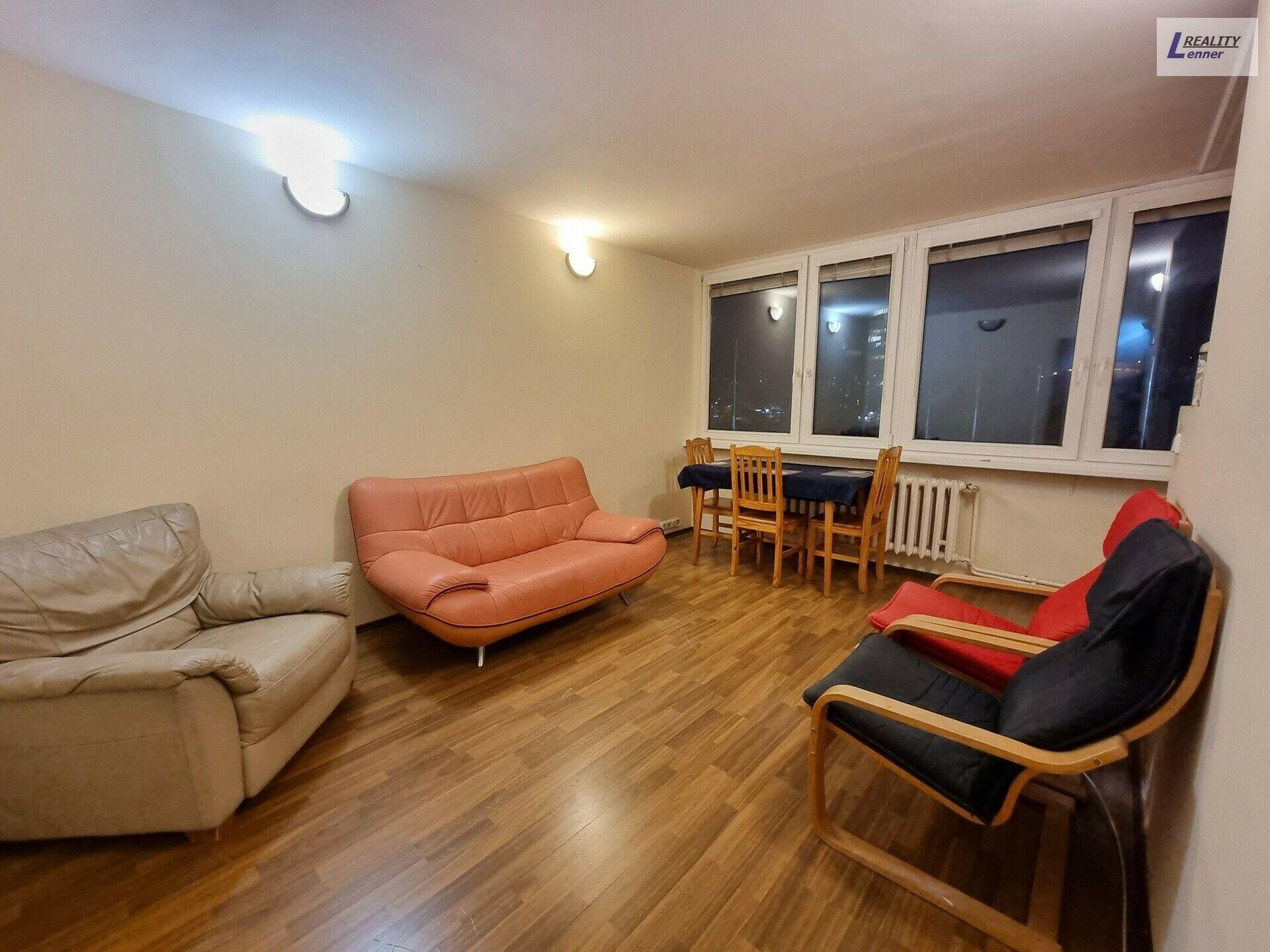 Pronájem bytu 3+kk, OV, 56 m2, panel, 5. patro, výtahy