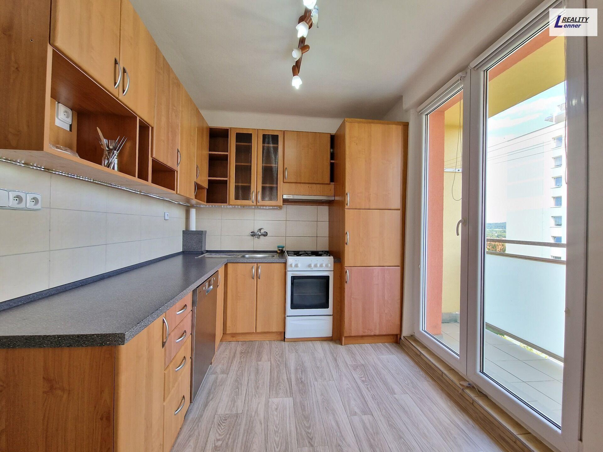 Pronájem bytu 2+1/ 2x lodžie, 54 m2, 6. patro, skelet, výtah