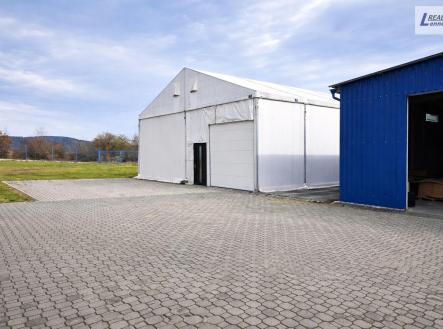 Pronájem - skladovací prostor