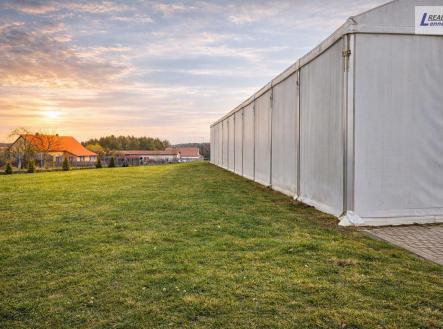 Pronájem - skladovací prostor