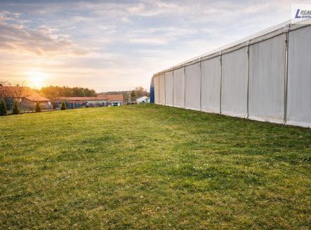 Pronájem - skladovací prostor