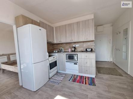 Pronájem bytu, 1+1, 38 m²
