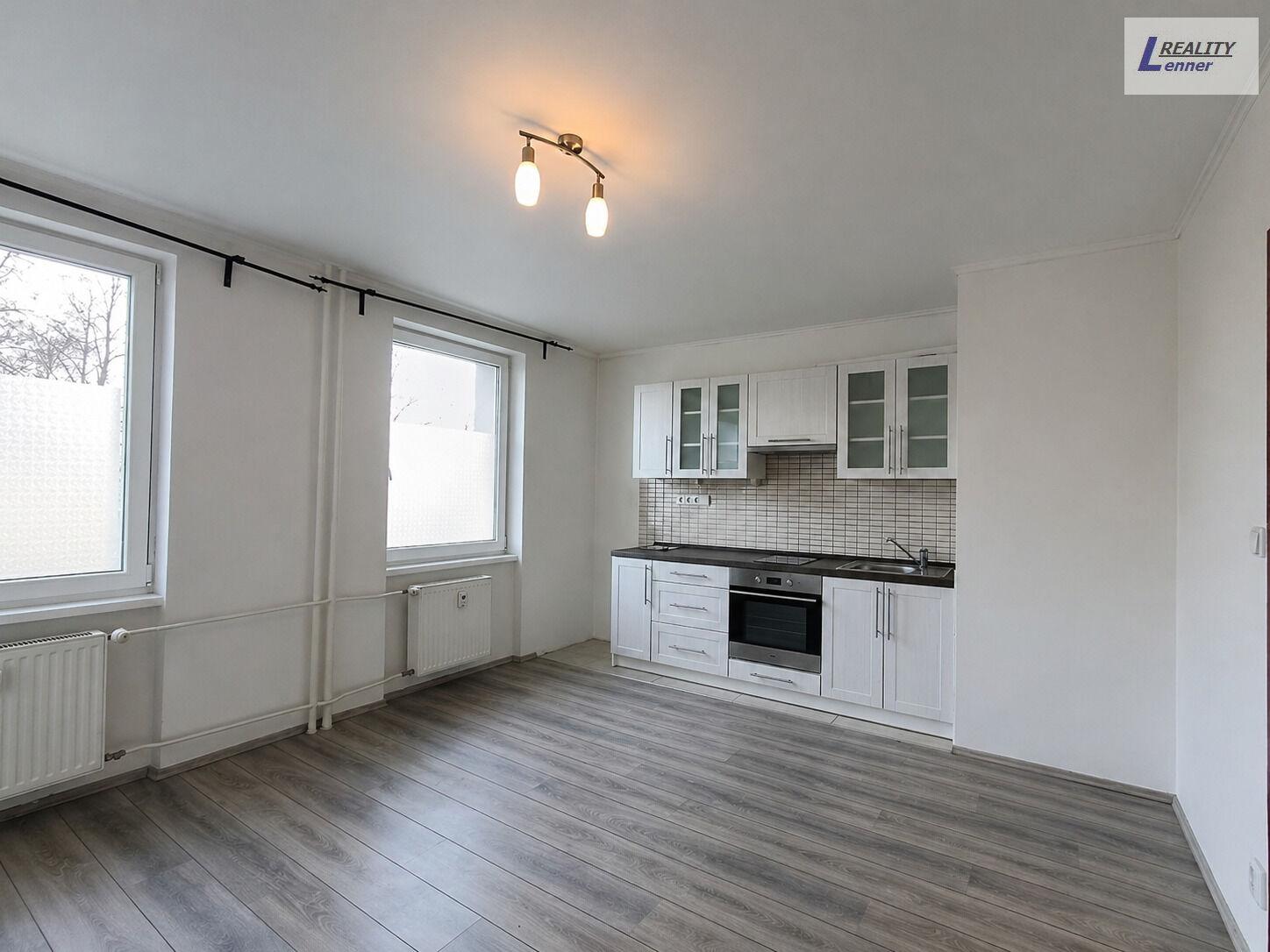 Pronájem bytu 1+kk, 26 m2, 1. nadzemní podlaží.
