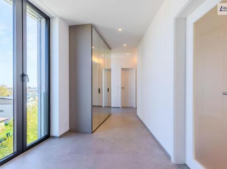Pronájem bytu, 4+kk, 136 m²