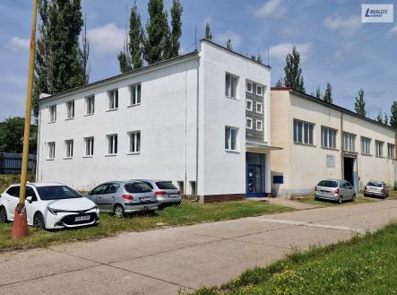 Pronájem - skladovací prostor