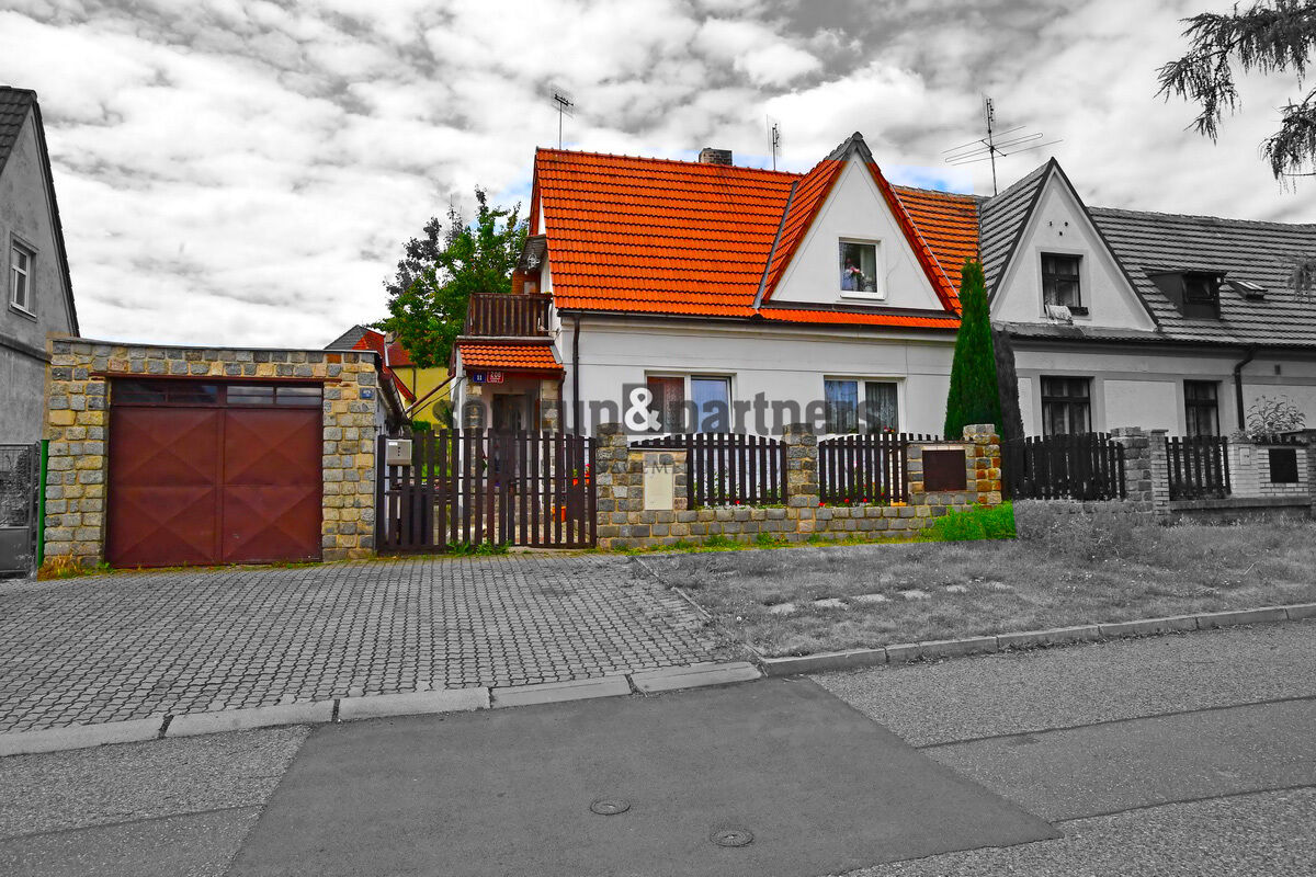 Prodej RD 6+1 / Garáž, 130 m2, pozemek 453 m2, Praha 5 - Stodůlky.