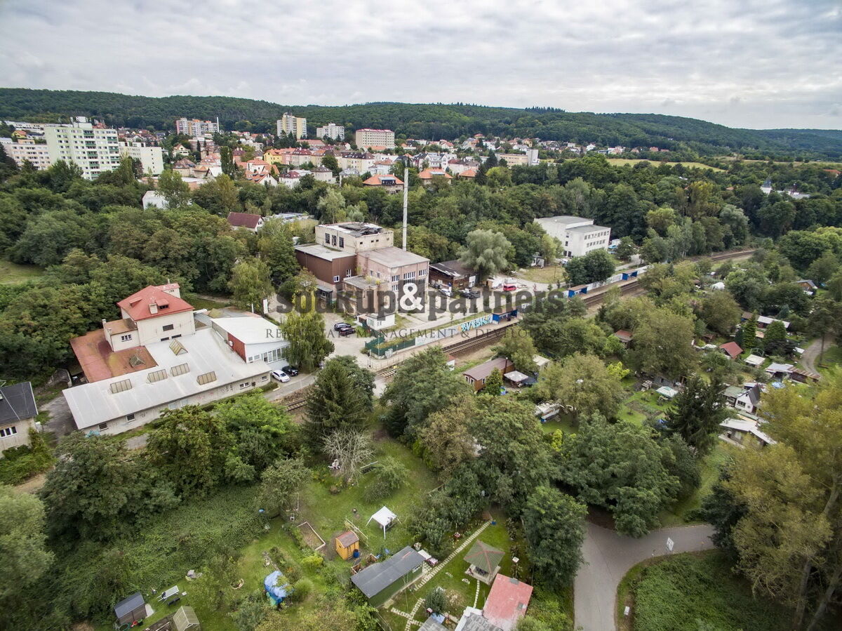 Pronájem pozemku 5.700 m2, Praha 4 - Komořany.