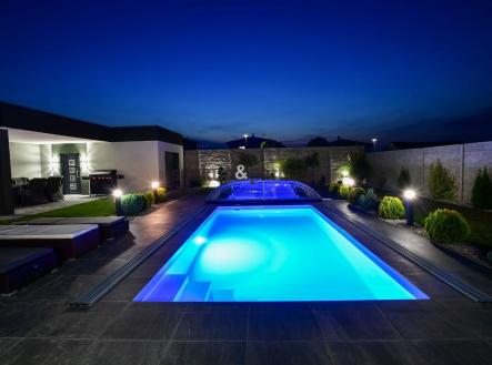 Prodej - dům/vila, 220 m²