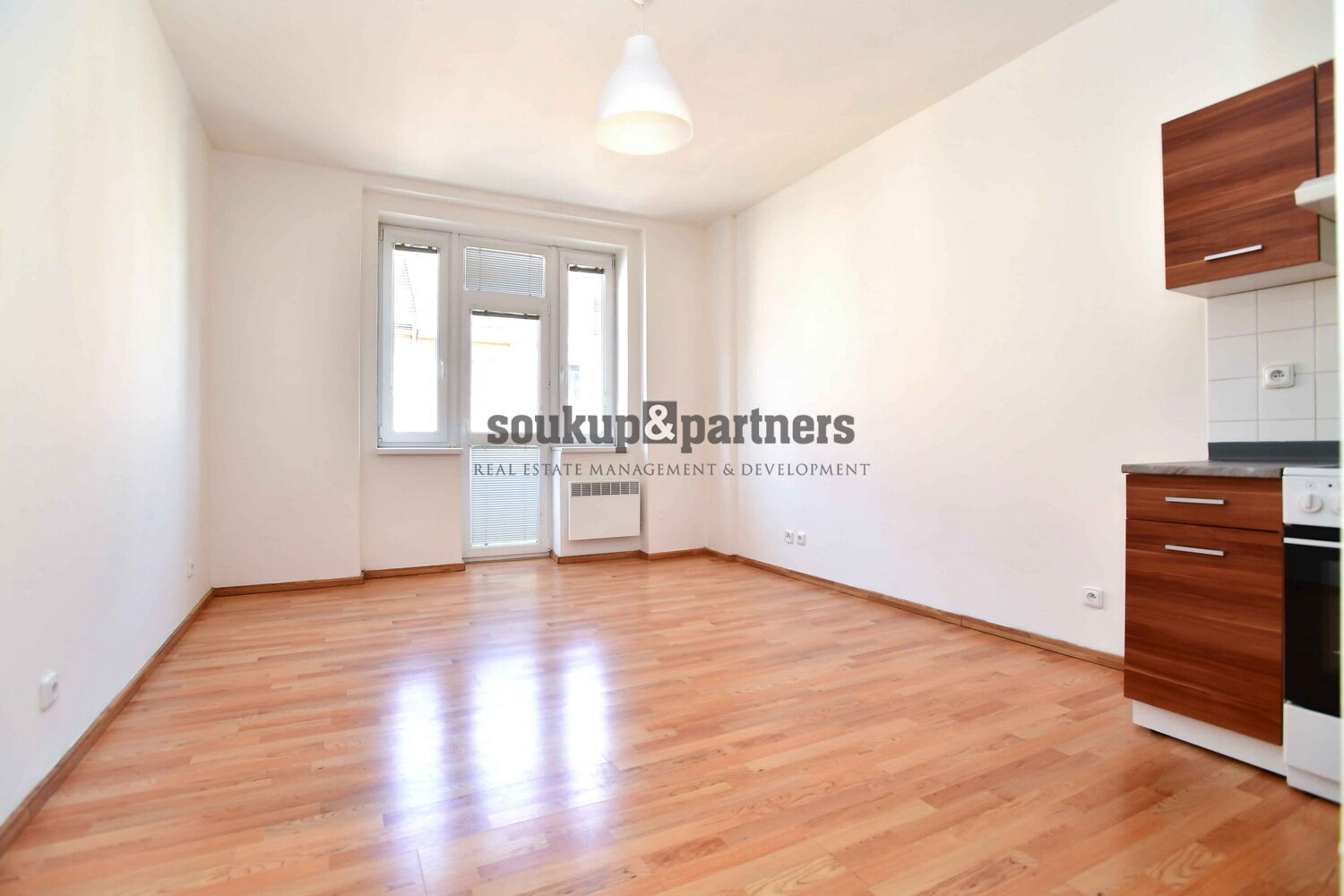 Byt 2+kk/ Balkon - 47 m2, Praha 5 - Smíchov.