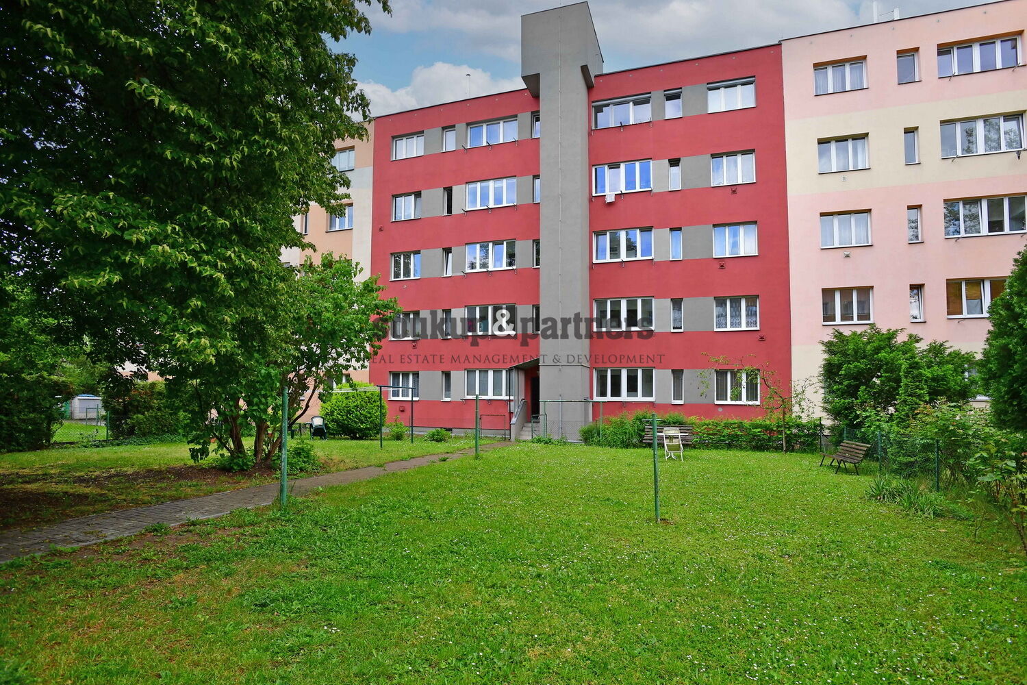Byt 2+kk - 48 m2 - cihla, Praha 4 - Pankrác / Budějovická.