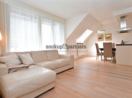 Pronájem bytu, 3+kk, 75 m²