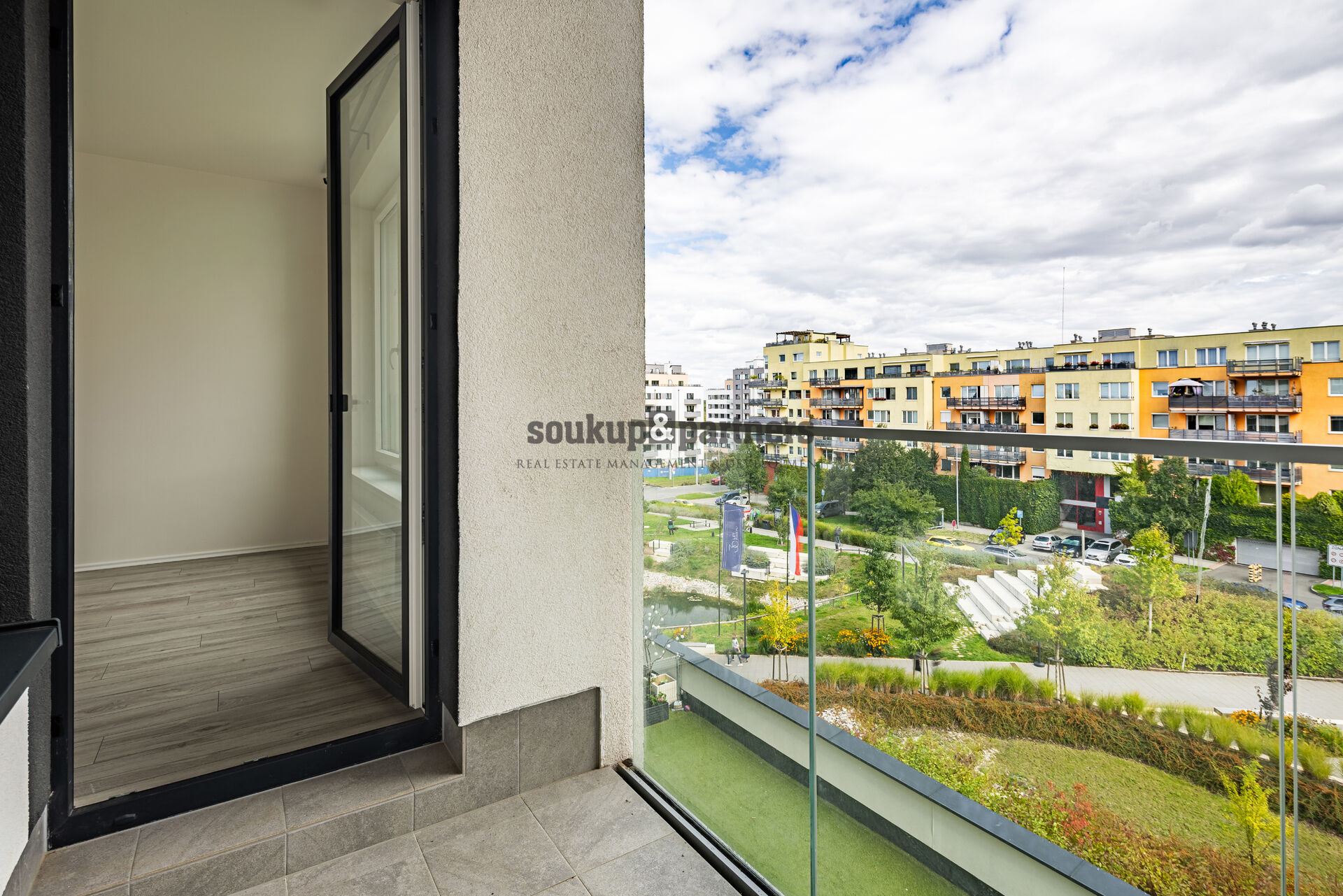 Prodej bytu 2+kk + Lodžie, 49 m²,  Kaskády Barrandov