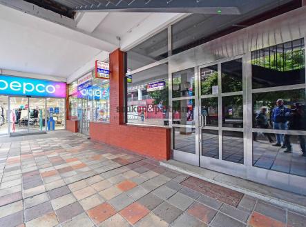 Pronájem - obchodní prostor