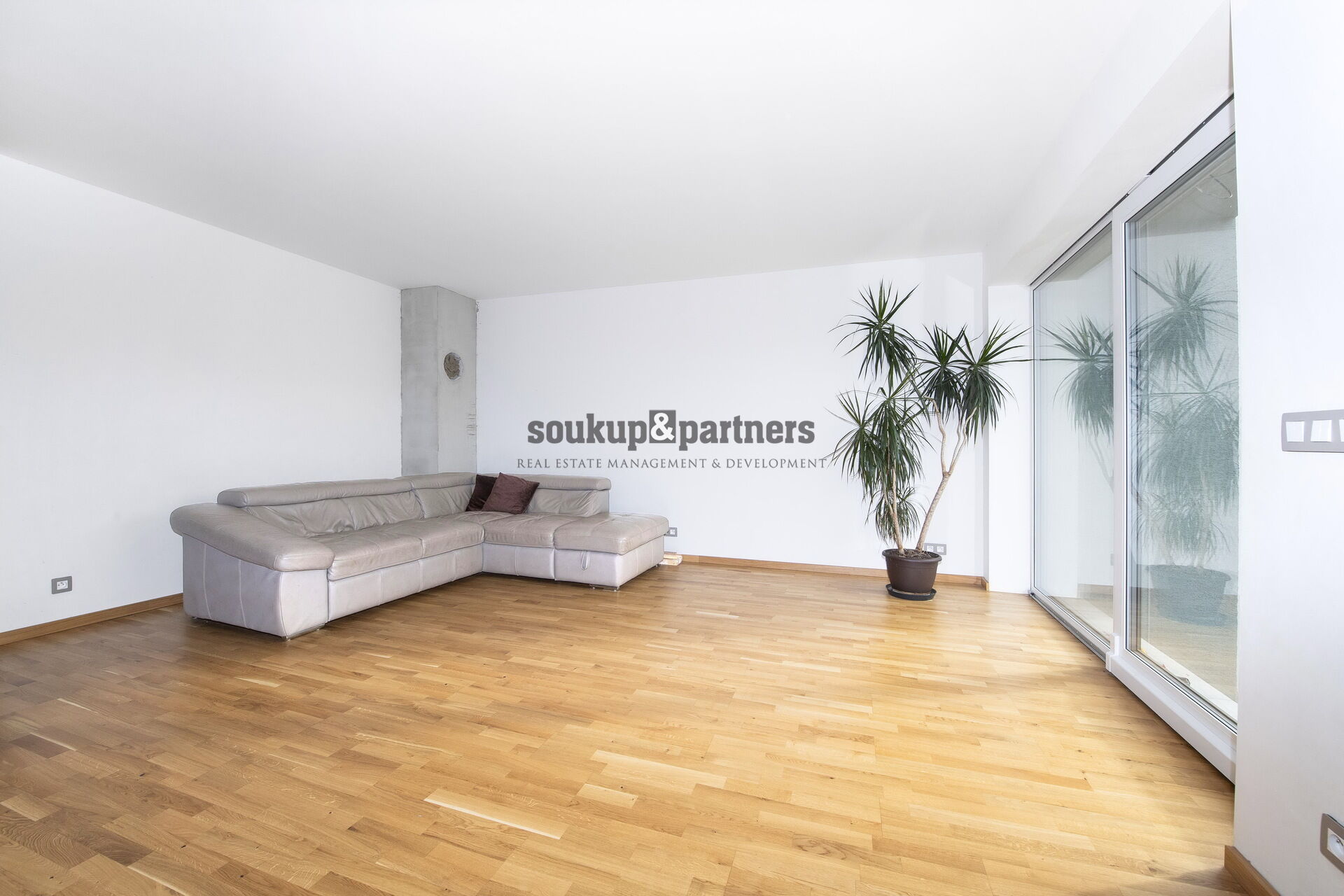 Novostavba RD 5+kk/ Garáž - 165 m2, Tepelné čerpadlo Daikin, pozemek 482 m2, Kladno - Dubí.