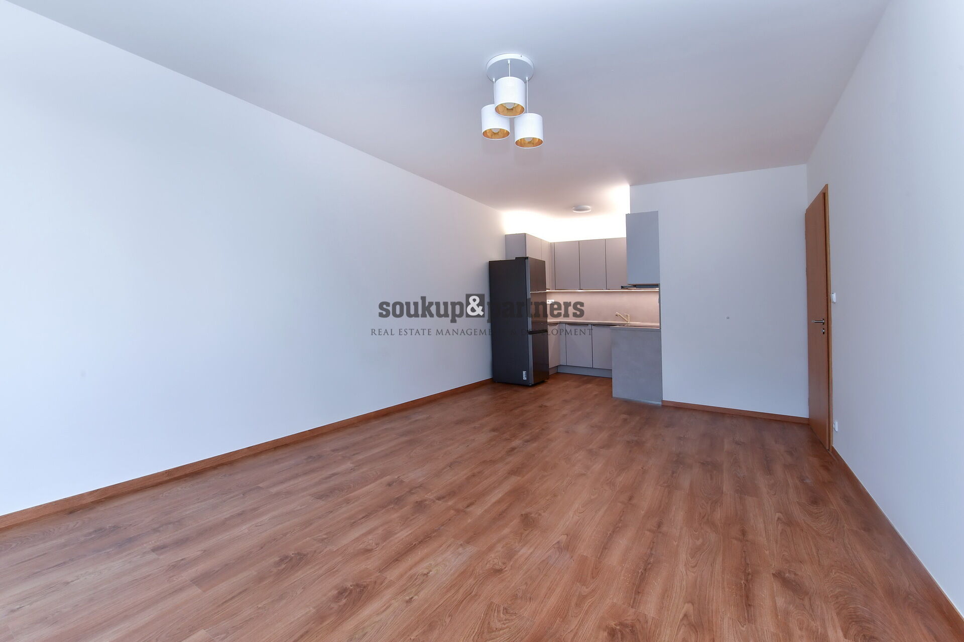 Pronájem 2+kk / Balkon / Garáž, 55 m2, Praha 9 - Prosek