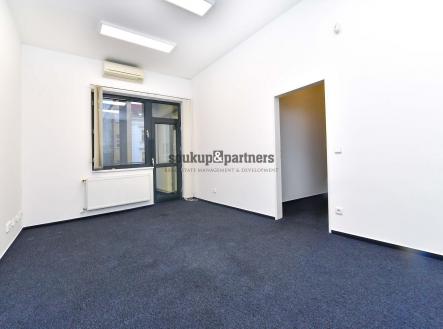 Pronájem - kanceláře, 125 m²