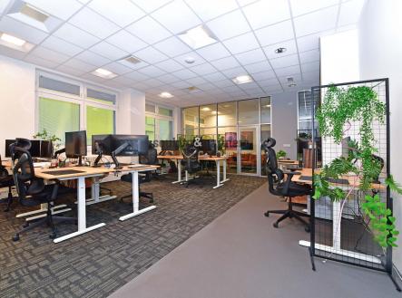 Pronájem - kanceláře, 128 m²