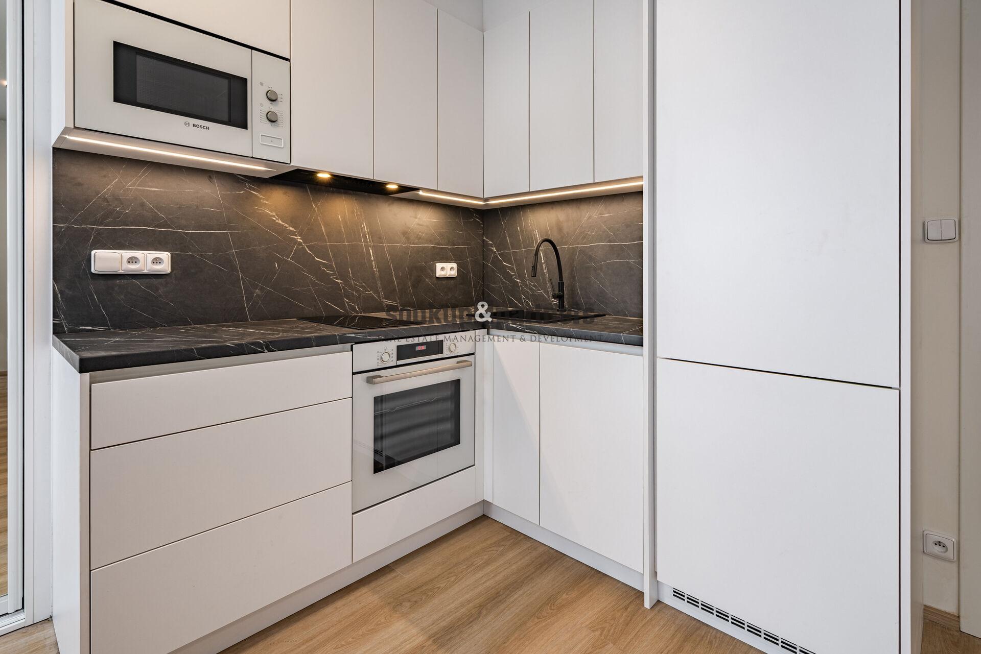 Pronájem 1+kk / Lodžie/ Garáž/ Sklep, 26m2, Praha 6 - Ruzyně