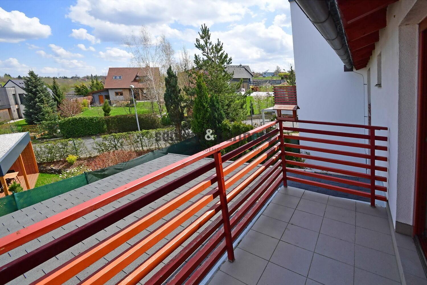 Byt 3+kk/ Balkon/ Terasa - 88 m2, Říčany - Radošovice.