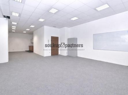 Pronájem - kanceláře, 57 m²