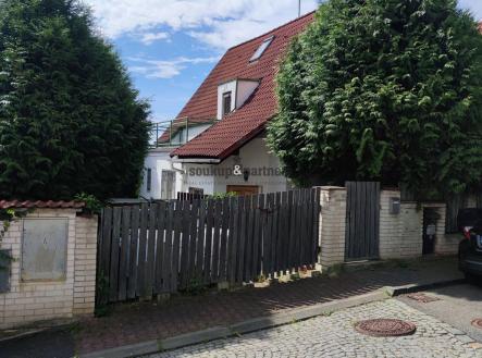 Prodej - dům/vila, 136 m²