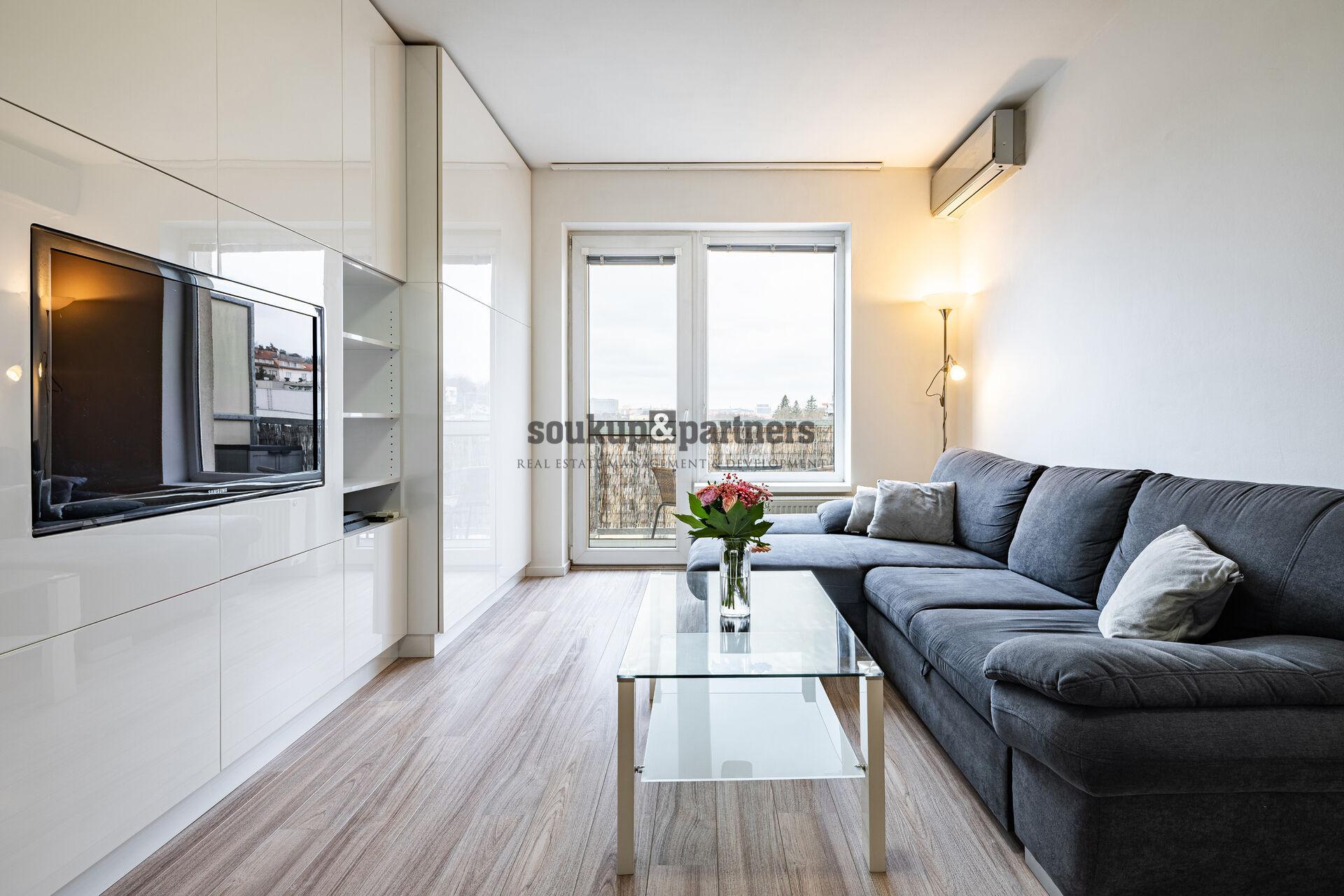 Prodej 2+kk s balkonem 54 m², klimatizací | Praha – Michle