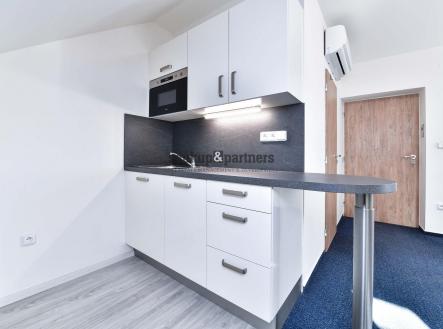 Prodej - dům/vila, 384 m²