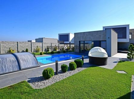 Prodej - dům/vila, 220 m²