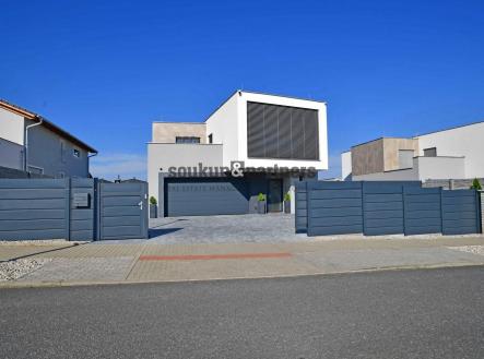 Prodej - dům/vila, 220 m²