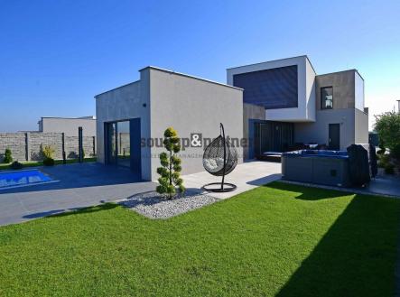 Prodej - dům/vila, 220 m²