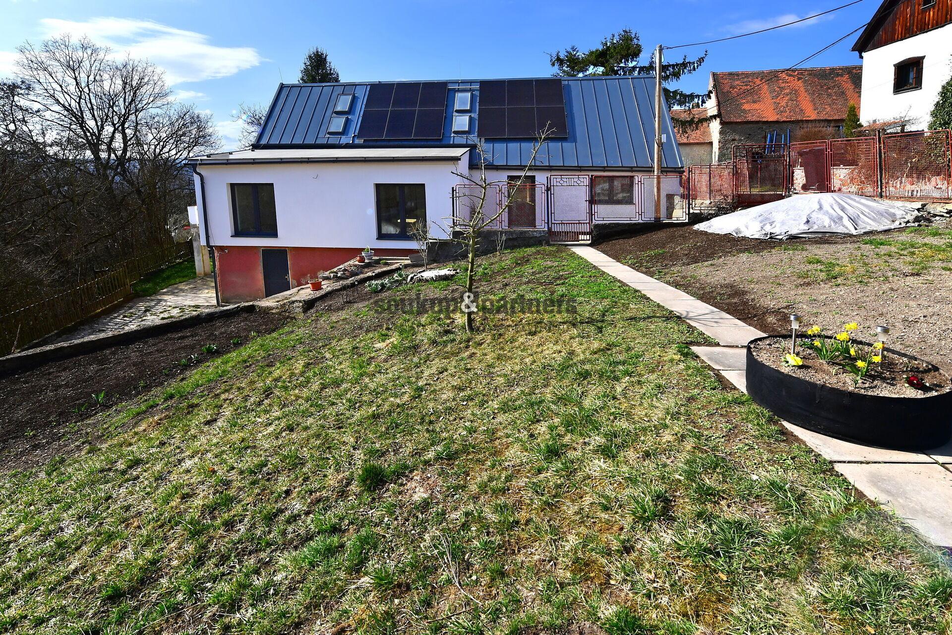 Prodej RD 140 m2, pozemek 997 m2, Sýkořice, okr. Rakovník, Středočeský kraj.