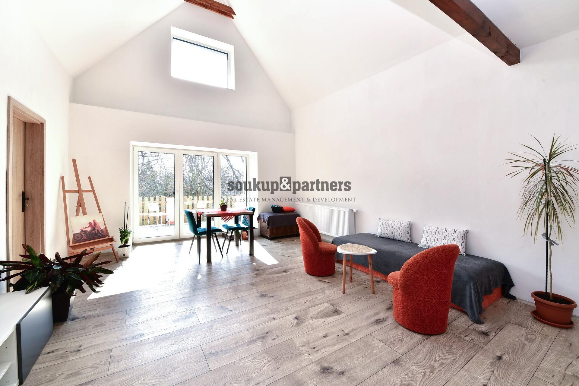 Prodej RD 140 m2, pozemek 997 m2, Sýkořice, okr. Rakovník, Středočeský kraj.