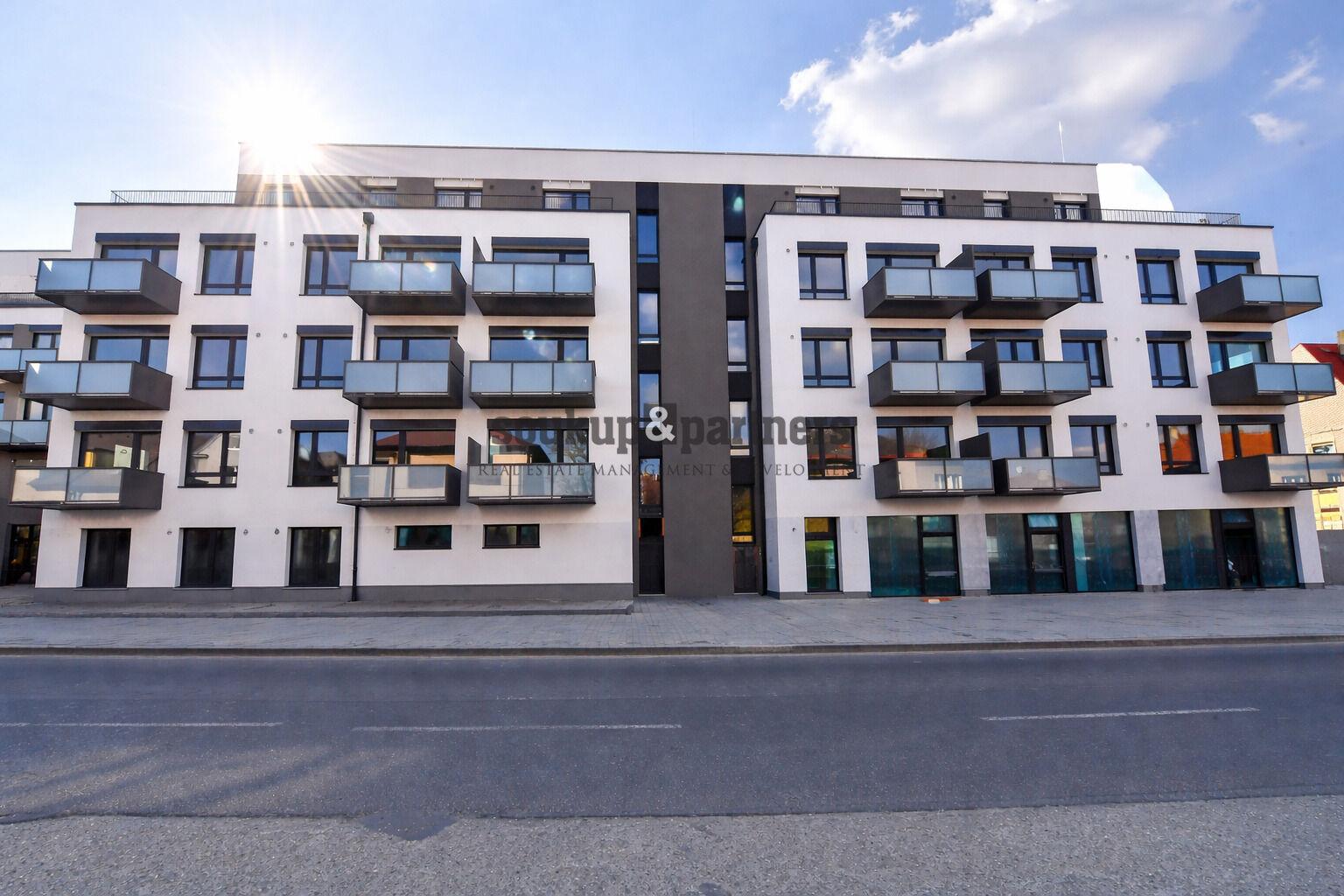 Nový družstevní byt 1+kk/ Balkon - 34 m2, Parkovací stání, Sklep - projekt PORTTI Kladno.