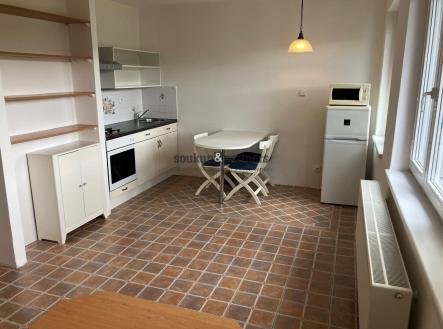 Pronájem bytu, 1+kk, 27 m²