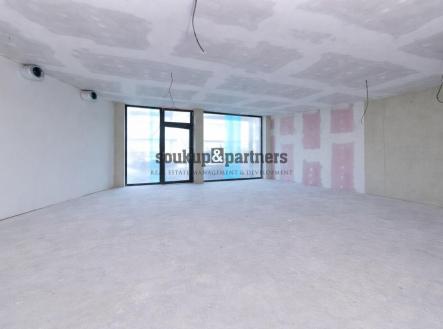 Pronájem - obchodní prostor