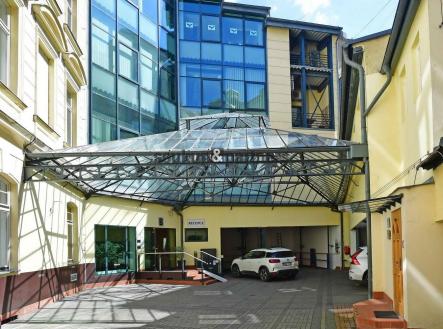 Pronájem - kanceláře, 56 m²