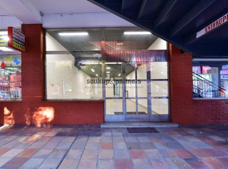 Pronájem - obchodní prostor