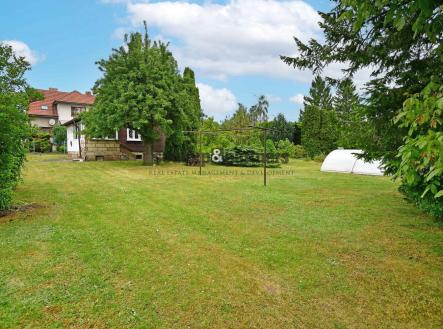 Prodej - pozemek pro bydlení, 704 m²