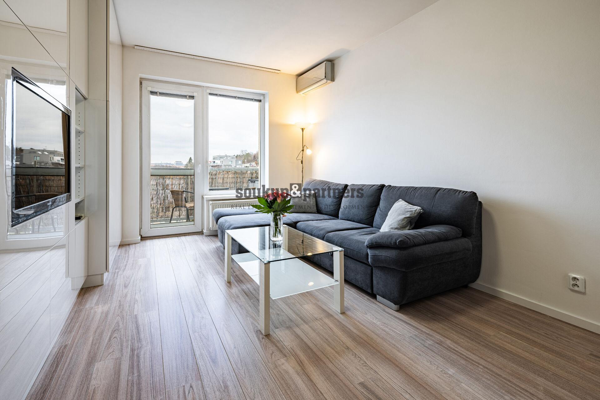 Prodej 2+kk s balkonem 54 m², klimatizací | Praha – Michle