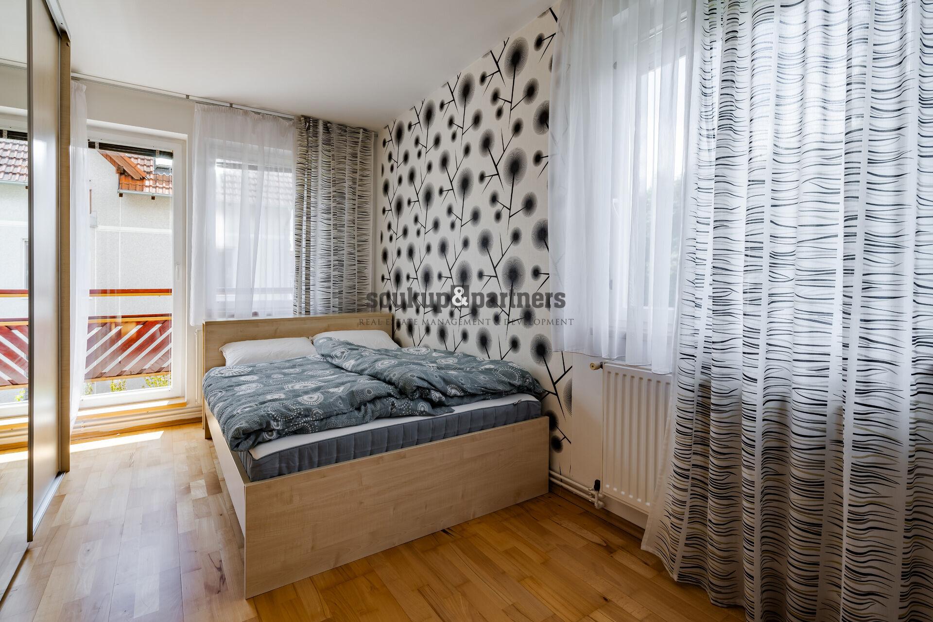 Prodej bytu 2+1 65 m² - lodžie, sklep a parkovací stání, Nupaky u Prahy