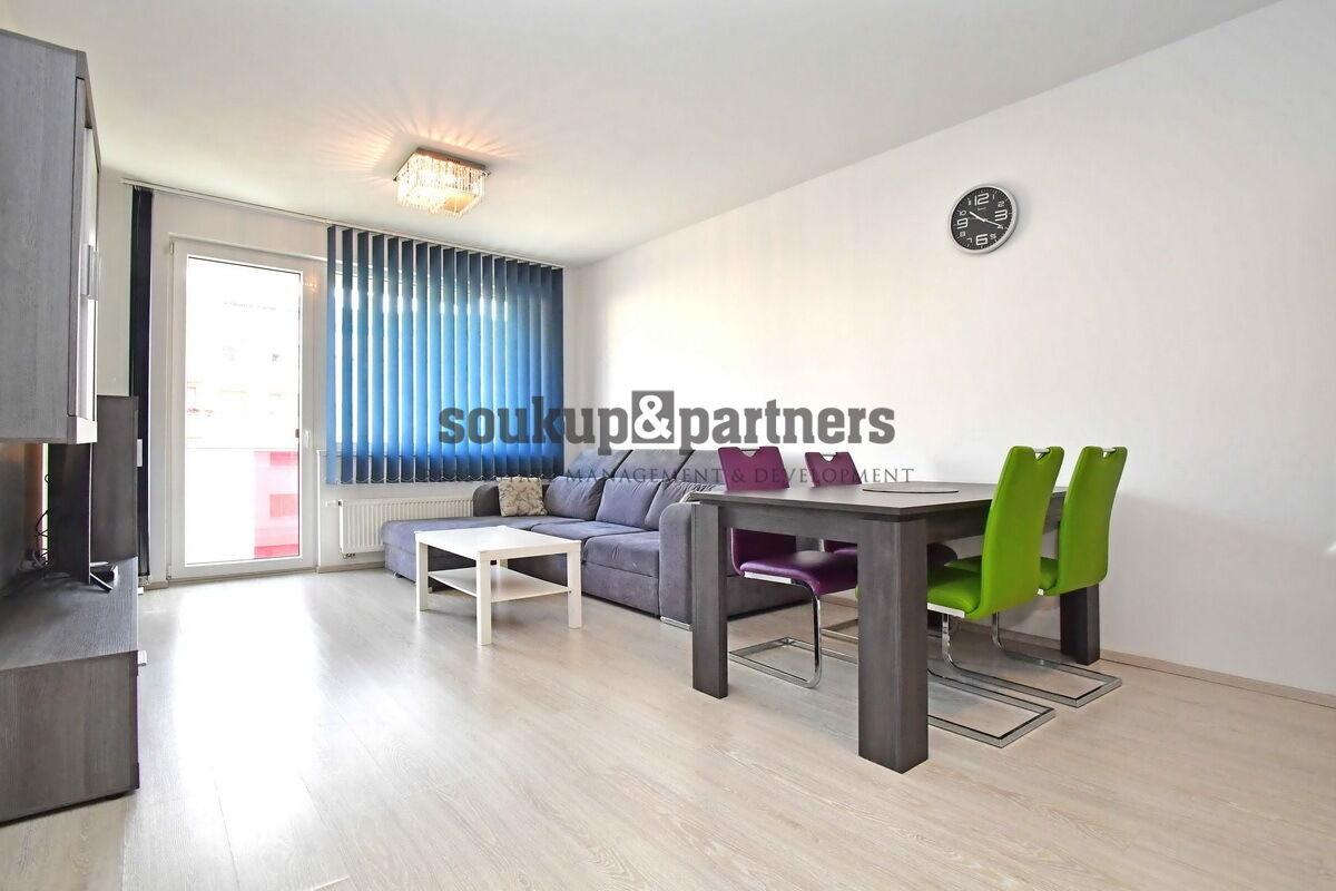Byt 3+kk + balkon + garážové stání, 77 m2, Praha 4 - Modřany.