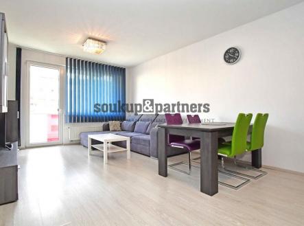 Pronájem bytu, 3+kk, 77 m²