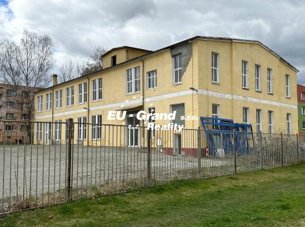 Prodej - obchodní prostor, 1 357 m² obrázek